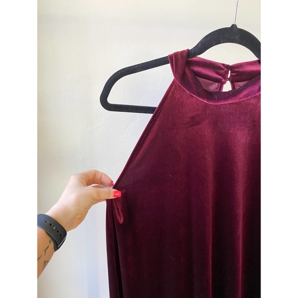 GREEN ENVELOPE Los Angeles Women's Maroon Velvet Sleeveless Mini Dress size L - Picture 6 of 10